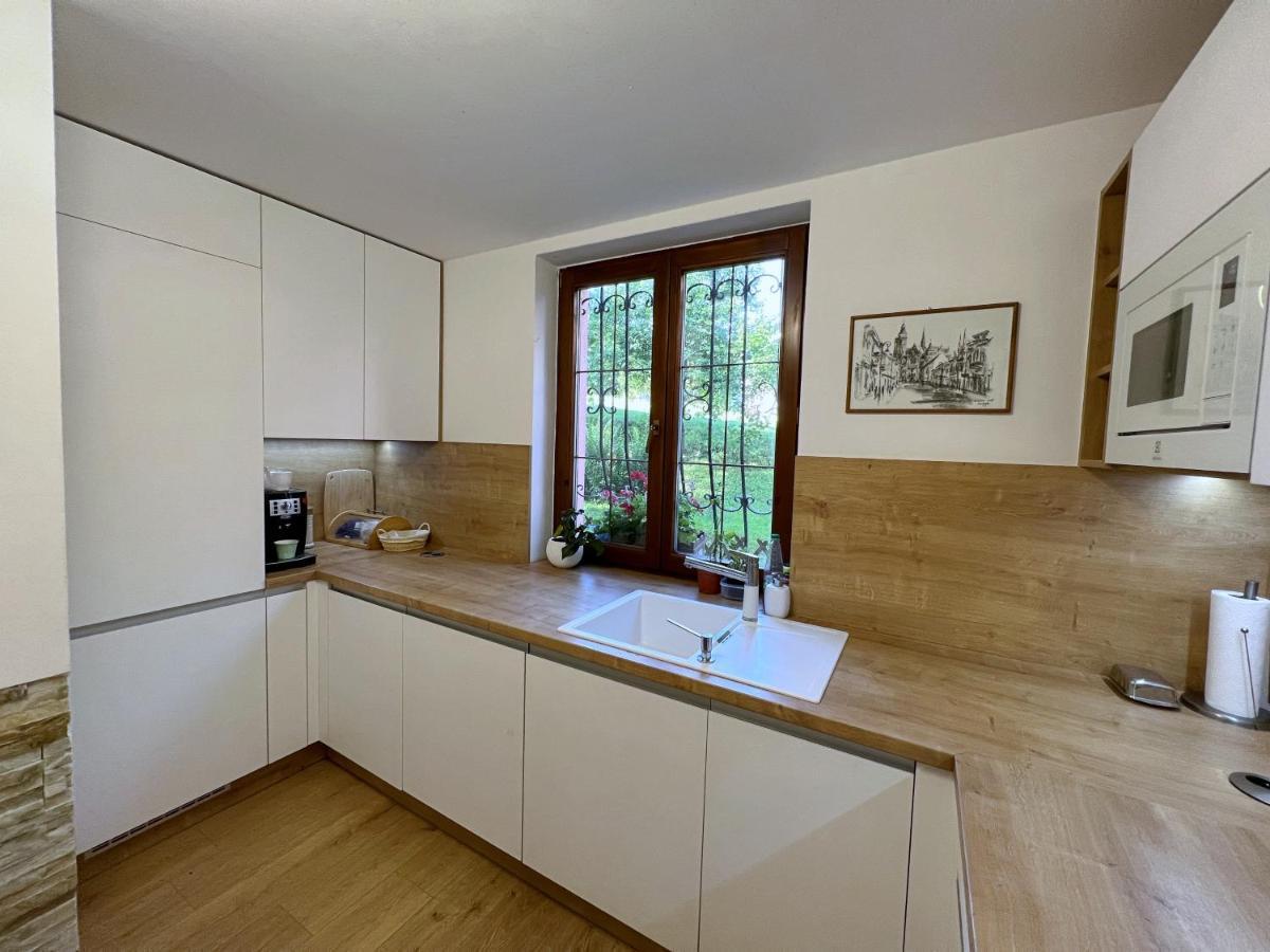 Apartman Stara Sasova บันสกาบิสตรีตซา ภายนอก รูปภาพ