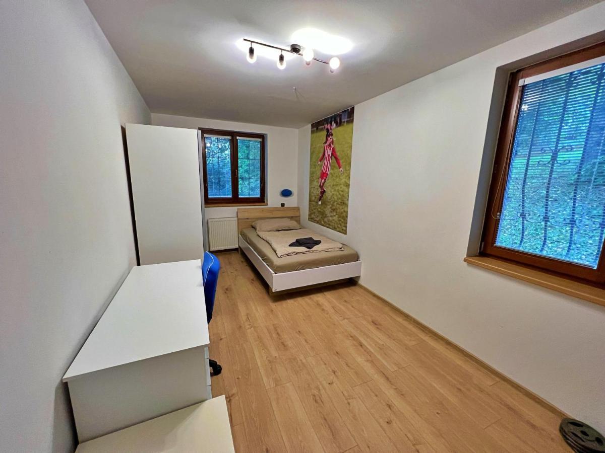 Apartman Stara Sasova บันสกาบิสตรีตซา ภายนอก รูปภาพ